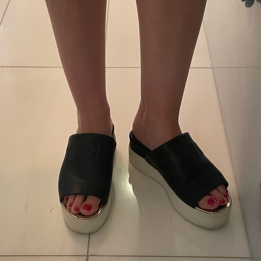 DKNY Genuine Black Leather Platform Sandals